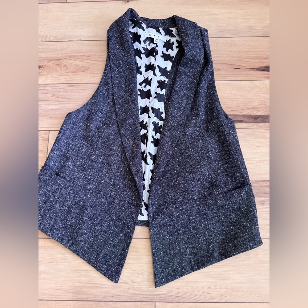 CAbi Open Vest with Patterned Lining M